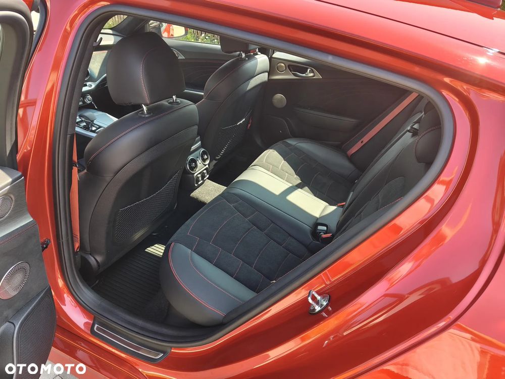 Kia Stinger 3.3 T-GDI V6 GT Prestige Line AWD - 11