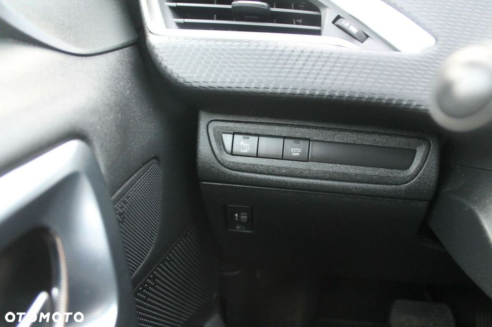 Peugeot 2008 - 19
