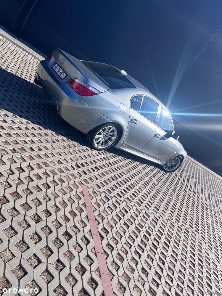 BMW Seria 5 540i - 2