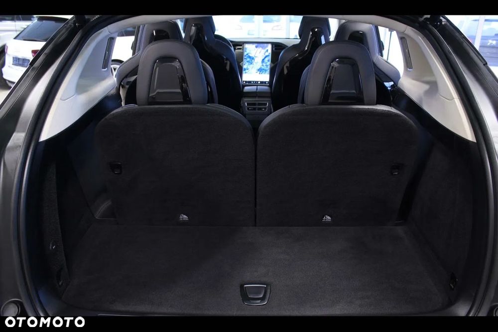 Tesla Model X Long Range Plus - 9