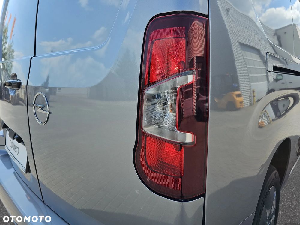 Opel COMBO Furgon XL automat - 17