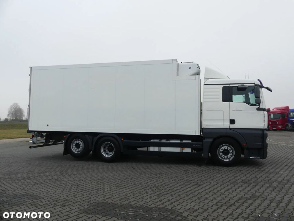 MAN TGA 26.400 6x2 / CHŁODNIA / EURO 4 / KABINA SYPIALNA / - 9