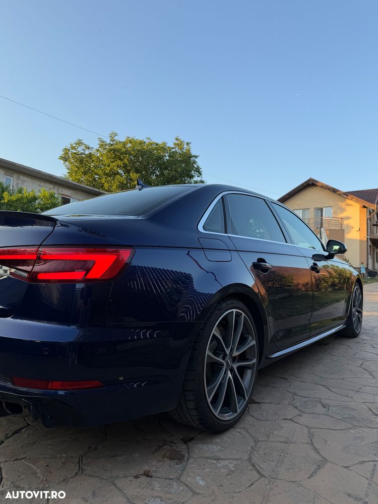 Audi S4 - 5