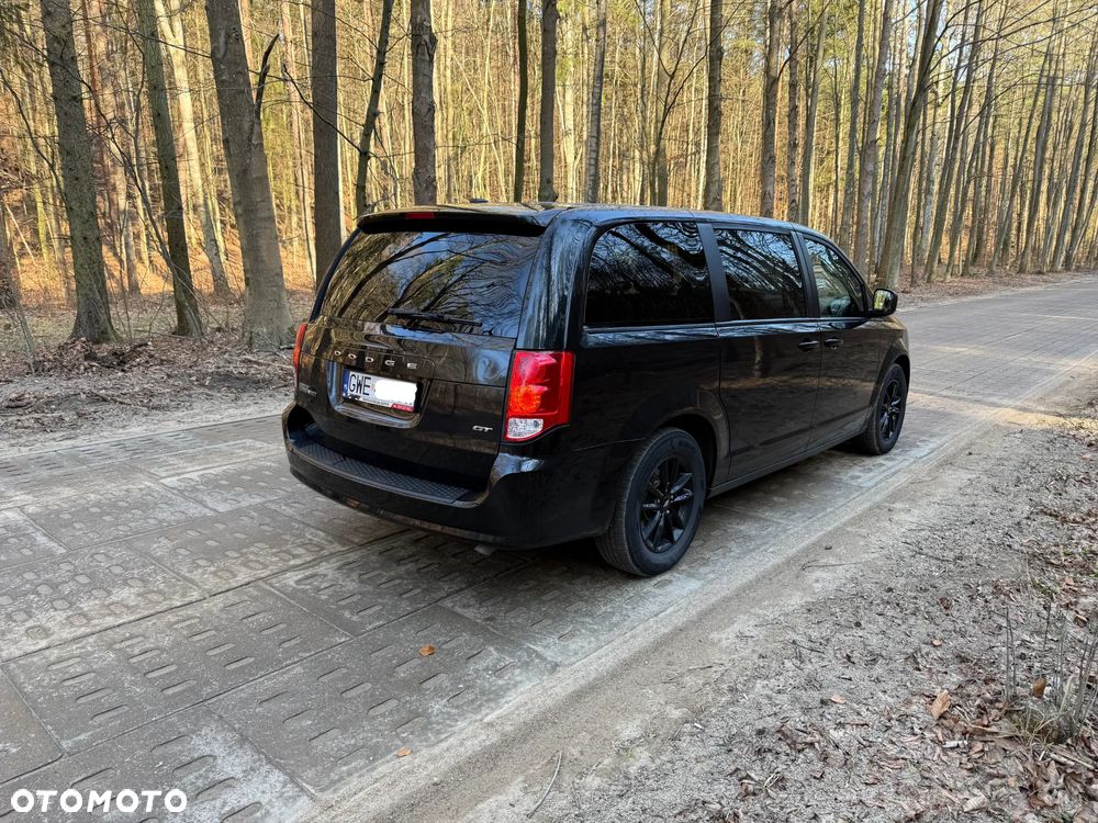 Dodge Grand Caravan 3.6 R/T - 5