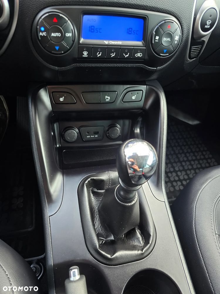 Hyundai ix35 2.0 CRDi 4WD Premium - 24