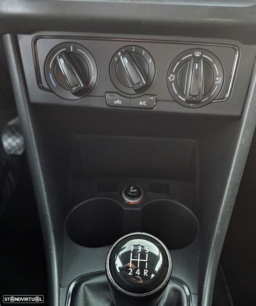 VW Polo 1.0 Confortline - 15