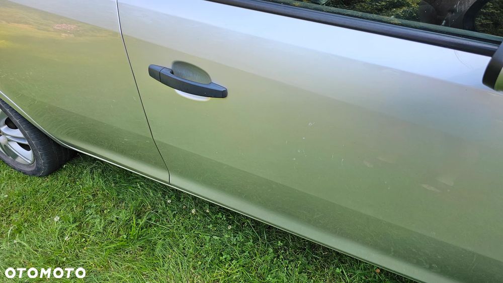 Opel Corsa - 18