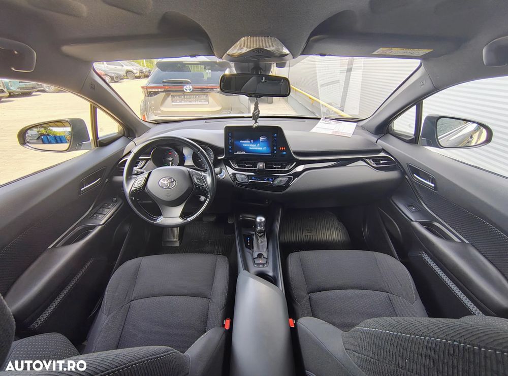 Toyota C-HR 1.8 HSD 4x2 CVT C-enter - 8