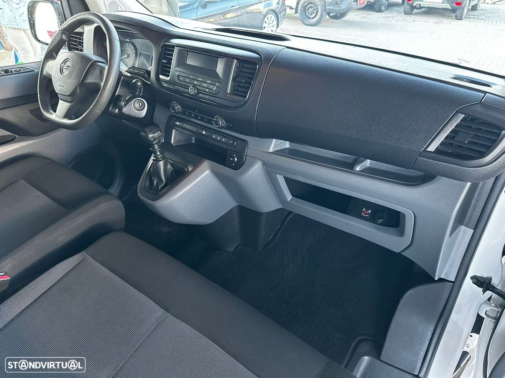 Opel Vivaro 1.5 CDTi L3H1 Essentia - 19