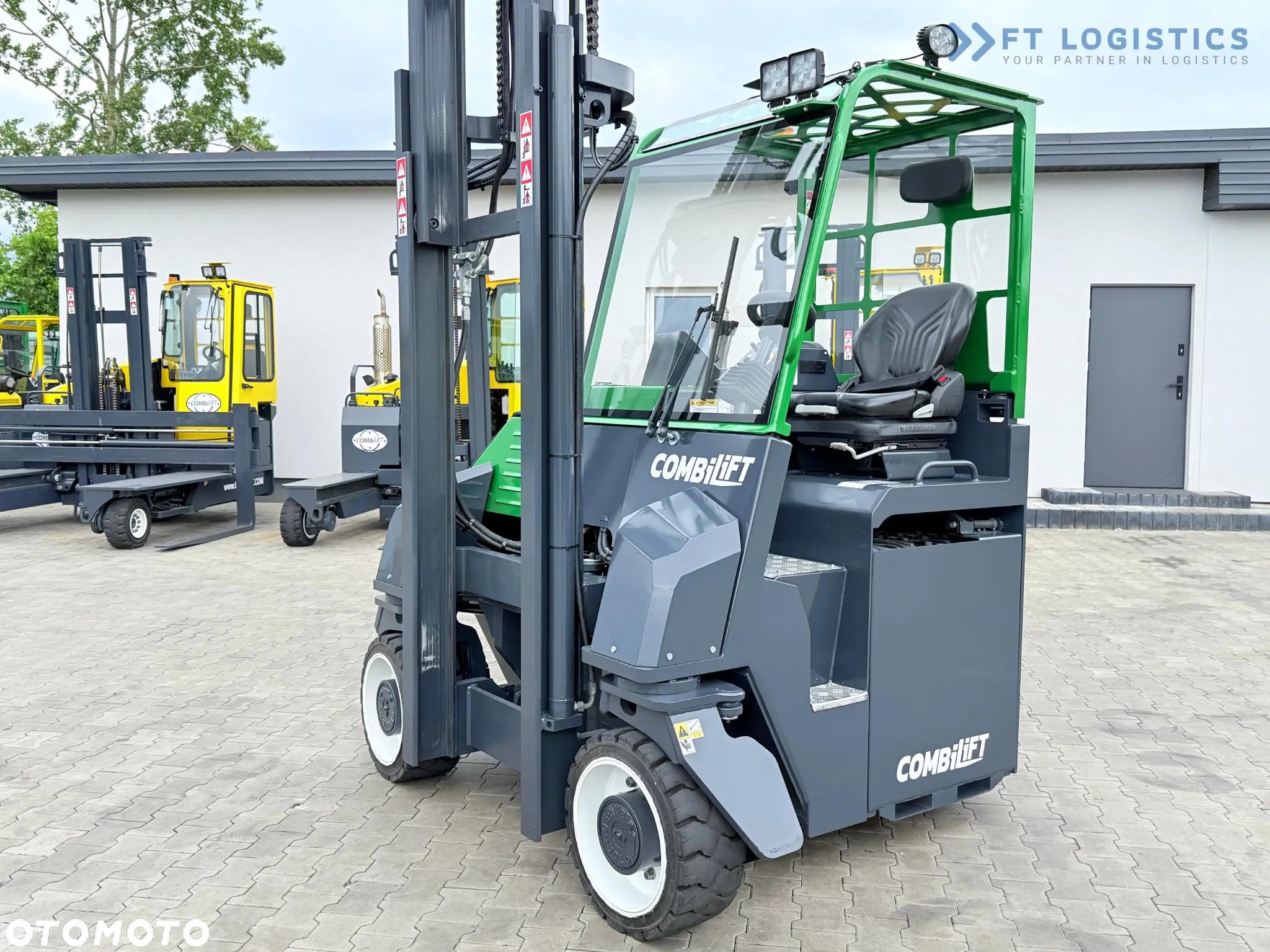 Combilift CBE4000 / TRIPLEX 5200MM / ELEKTRYCZNY / WOLNY SKOK / POZYCJONER / PRZESUW WIDEŁ / JAK NOWY - 31