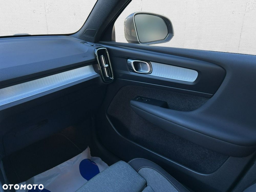 Volvo XC 40 - 15
