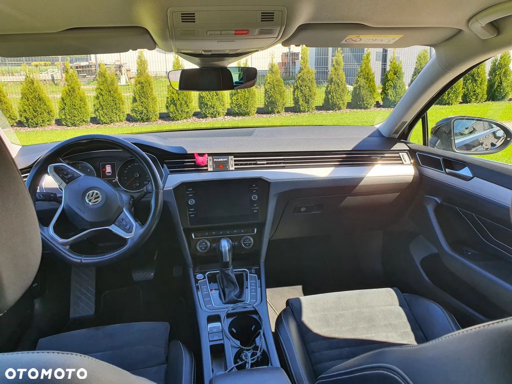 Volkswagen Passat 2.0 TDI SCR DSG Highline - 12