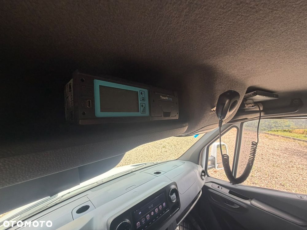 Mercedes-Benz Sprinter 907 319 3.0 V6 CDI - 15