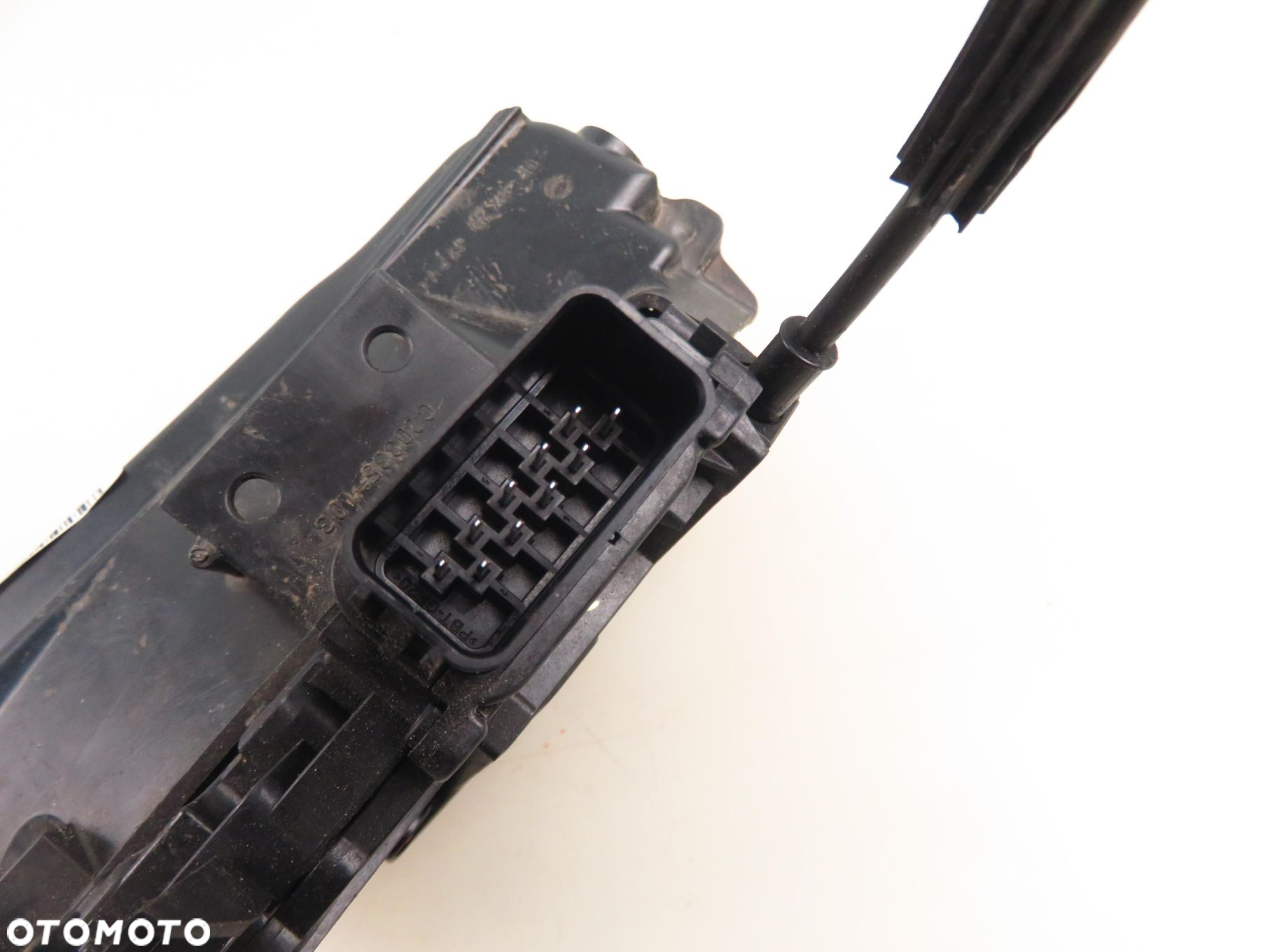 ZAMEK LEWY PRZEDNI FORD B-MAX (JK) AV1AR21813CF - 2