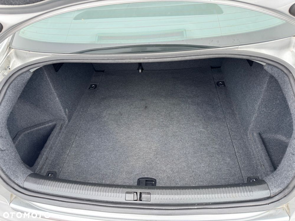 Audi A4 Limousine - 22