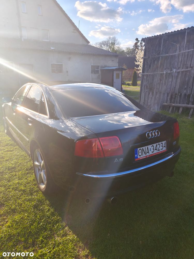 Audi A8 4.2 Quattro - 3