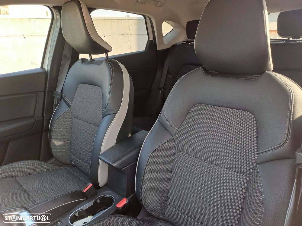 Renault Captur BLUE dCi 115 INTENS - 11