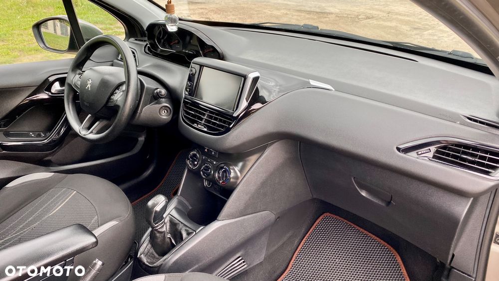 Peugeot 208 1.4 HDi Active - 8