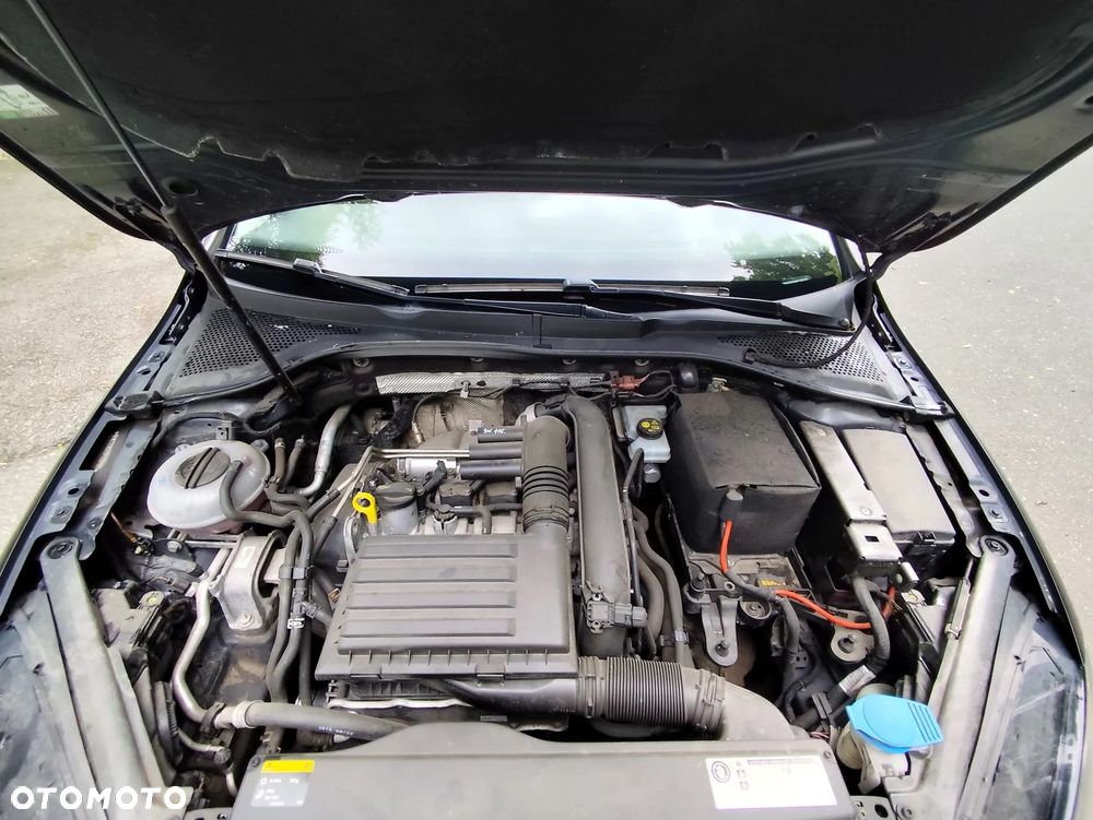 Volkswagen Golf 1.4 TSI BMT Highline - 20