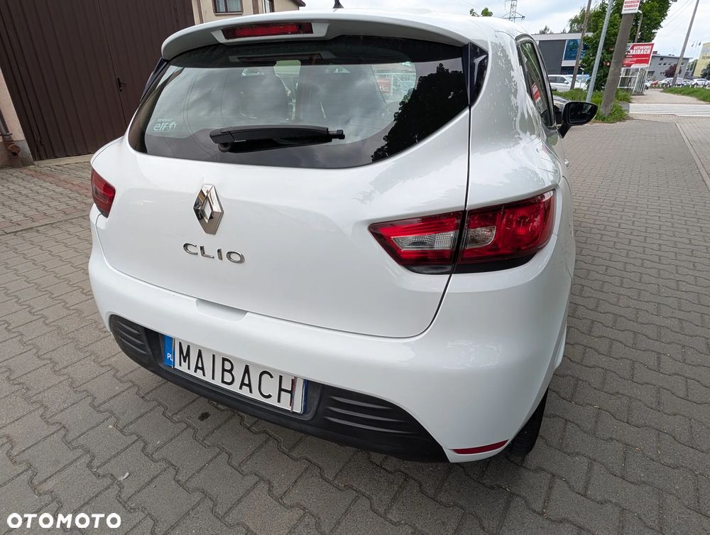 Renault Clio - 10