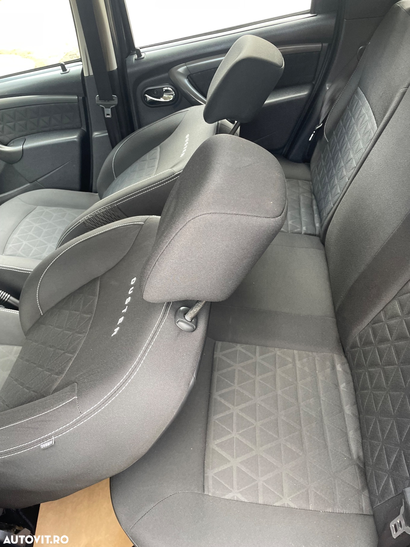 Dacia Duster 1.5 dCi 4x2 Laureate - 11