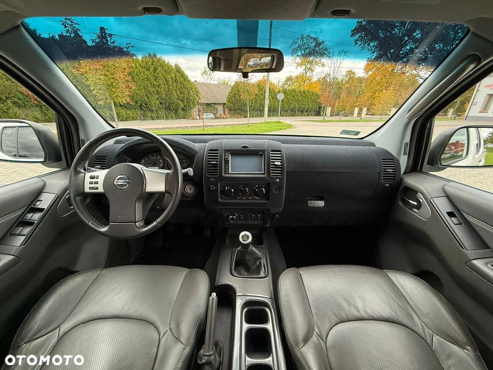 Nissan Navara LE - 18