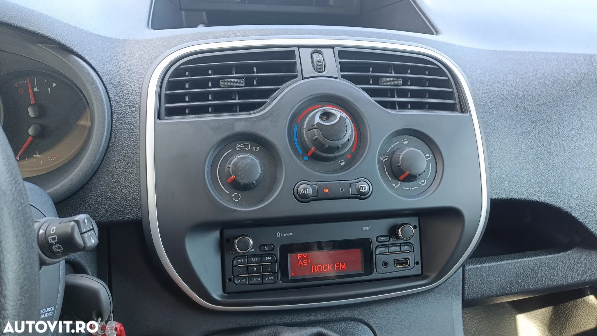 Renault Kangoo 1.5 Blue dCi 95 ZEN - 11