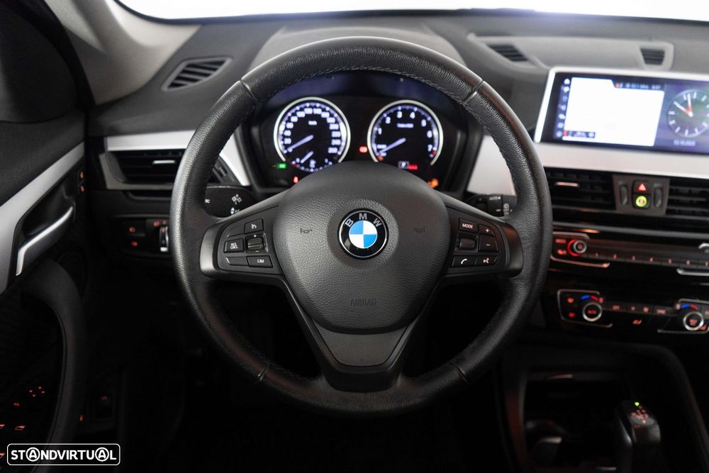 BMW X1 25 e xDrive Corporate Edition - 22