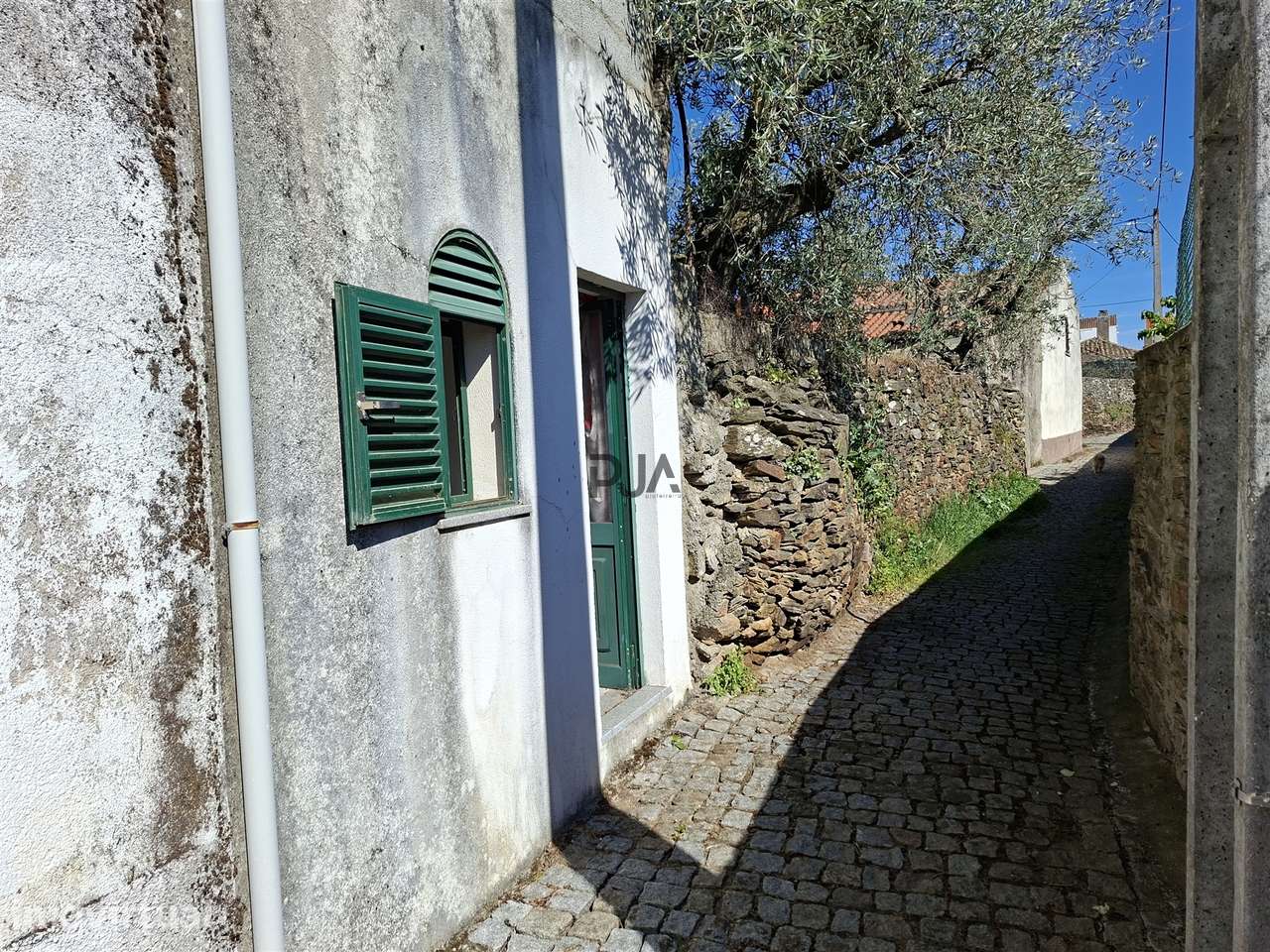 Moradia T3 em Vila Nova de Foz Côa, Guarda - Grande imagem: 3/17