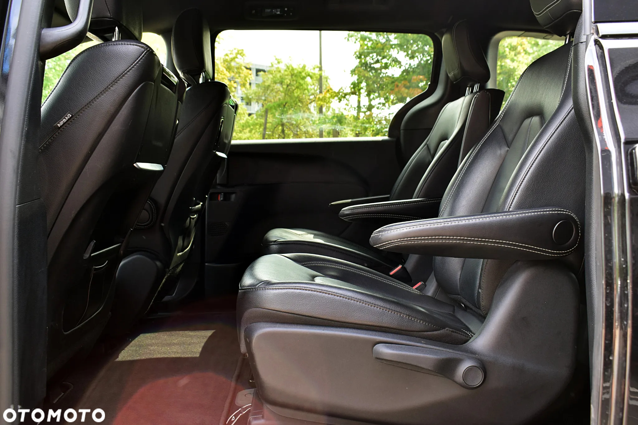 Chrysler Pacifica - 6