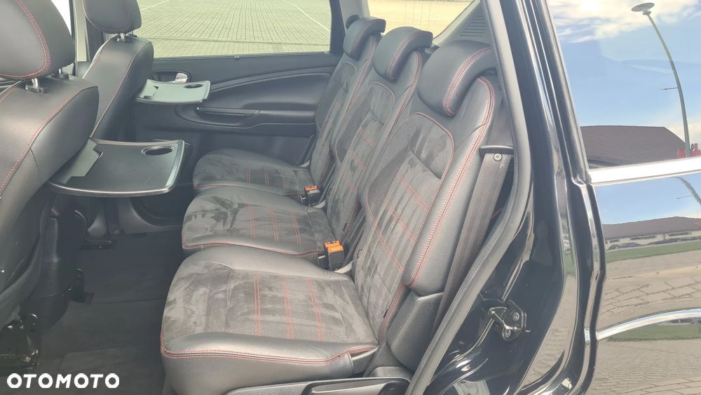 Ford S-Max 2.0 TDCi DPF Titanium - 16
