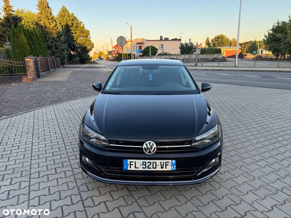 Volkswagen Polo - 2