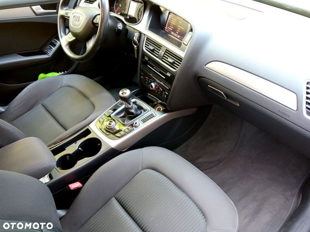 Audi A4 Avant 2.0 TDI ultra - 13