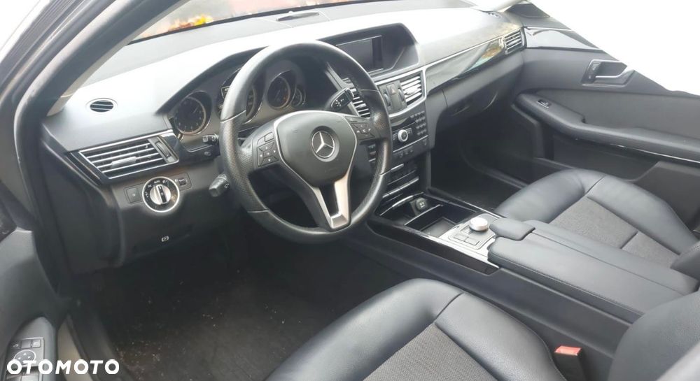 Mercedes-Benz Klasa E 220 T CDI 7G-TRONIC Avantgarde - 11