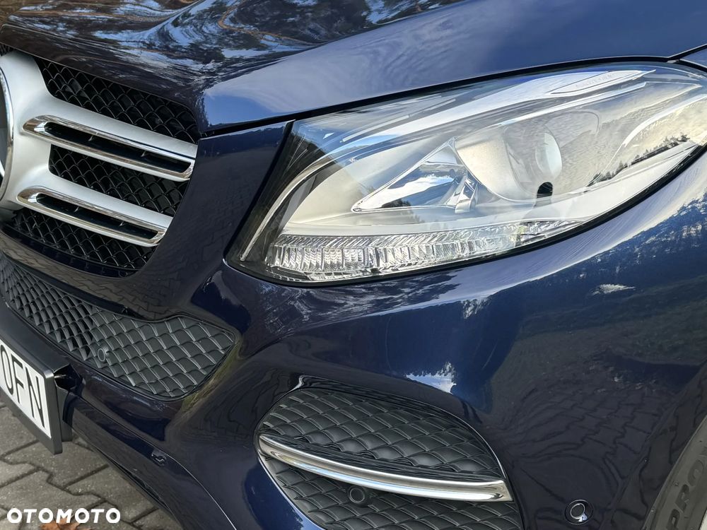 Mercedes-Benz GLE - 11