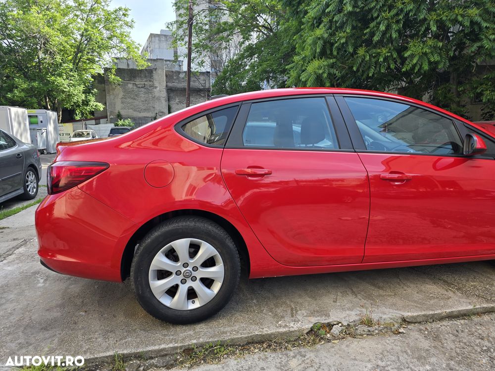 Opel Astra 1.4 Turbo ECOTEC Selection - 3
