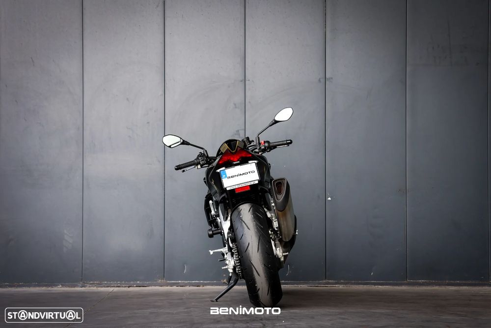 Aprilia Tuono V4 1100 - 6