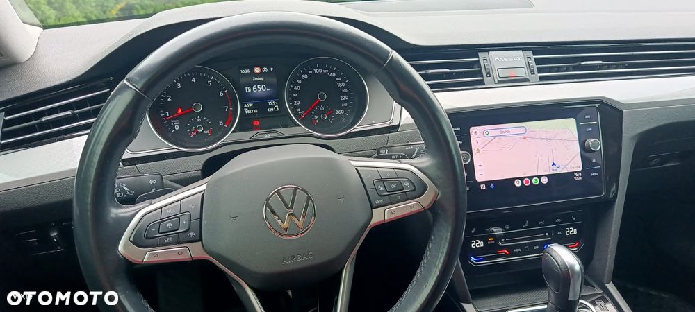 Volkswagen Passat - 17