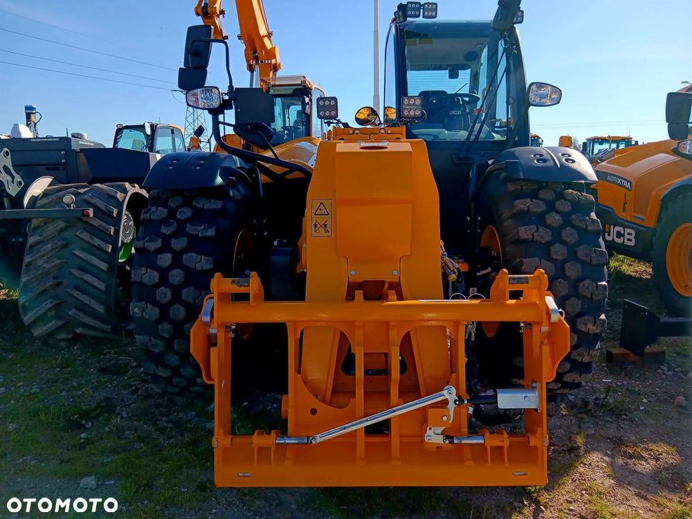 JCB 560-80Agri Xtra - 5