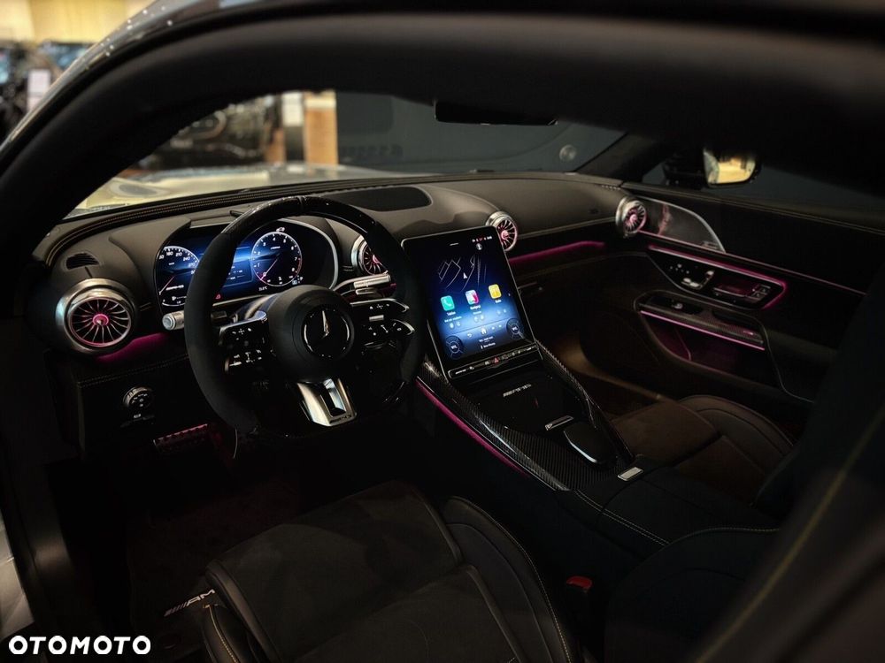 Mercedes-Benz AMG GT - 13