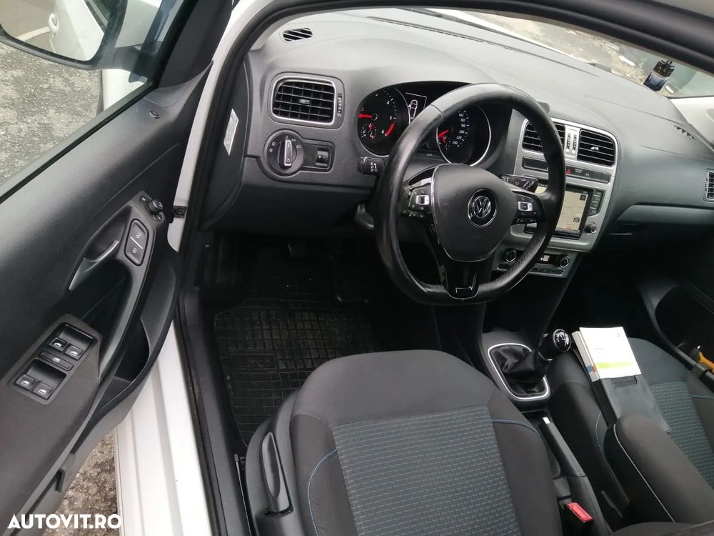 Volkswagen Polo - 5