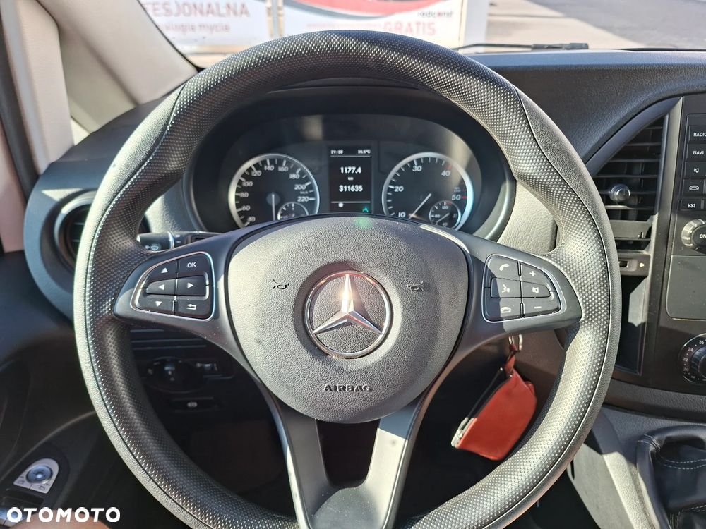 Mercedes-Benz VITO - 11