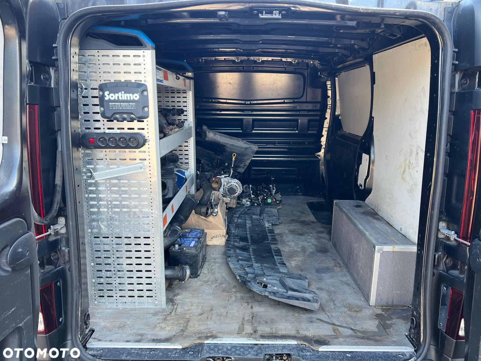 Opel Vivaro - 12