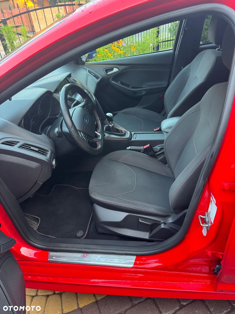 Ford Focus 1.5 EcoBoost ST-Line Red ASS - 8