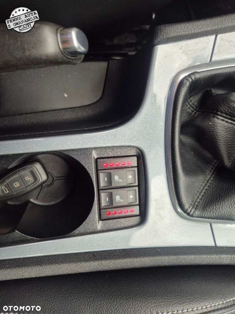 Ford Mondeo - 28