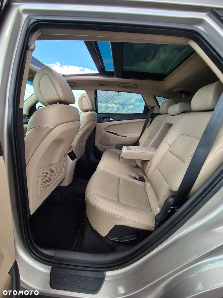 Hyundai Tucson blue 1.7 CRDi 2WD DCT Advantage - 11