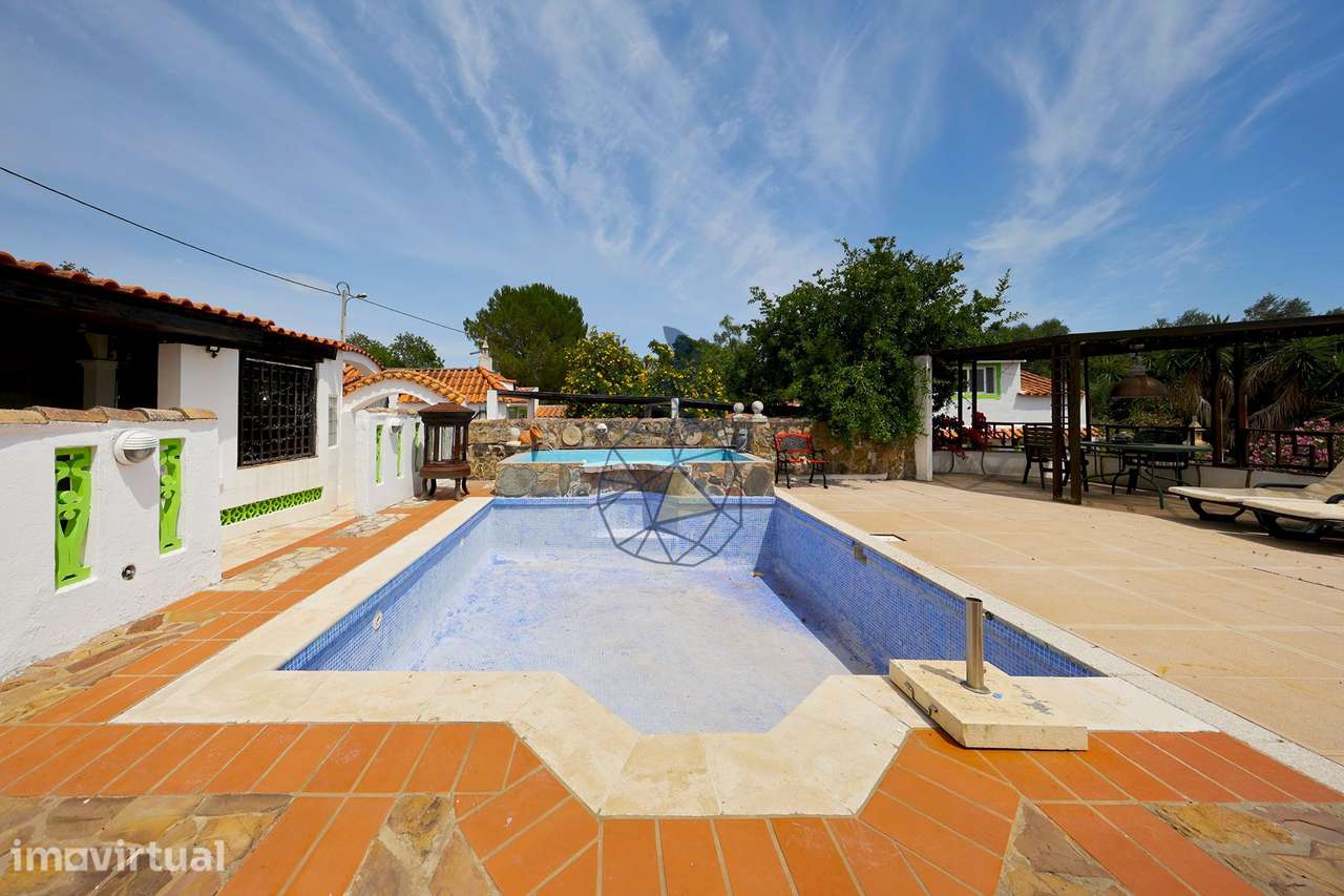 Quinta Algarvia de Charme com 4 Construções, Piscina | Próxima de Pade - Grande imagem: 3/60