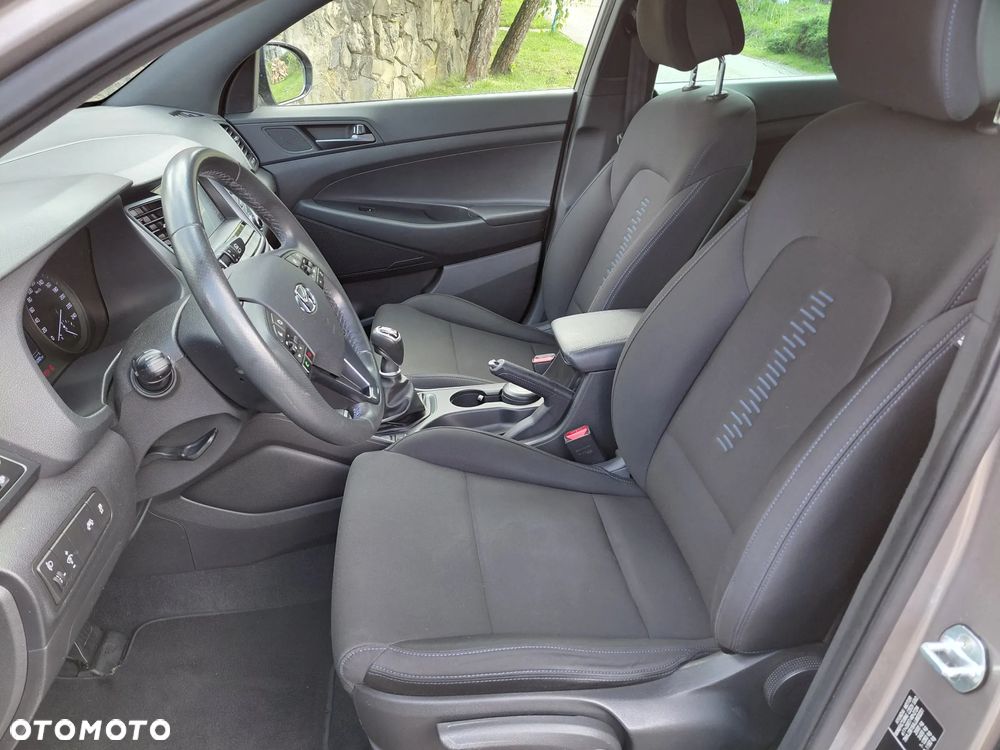 Hyundai Tucson 1.7 CRDI BlueDrive GO 2WD - 23