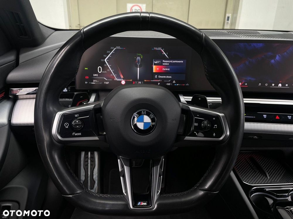 BMW Seria 5 - 16