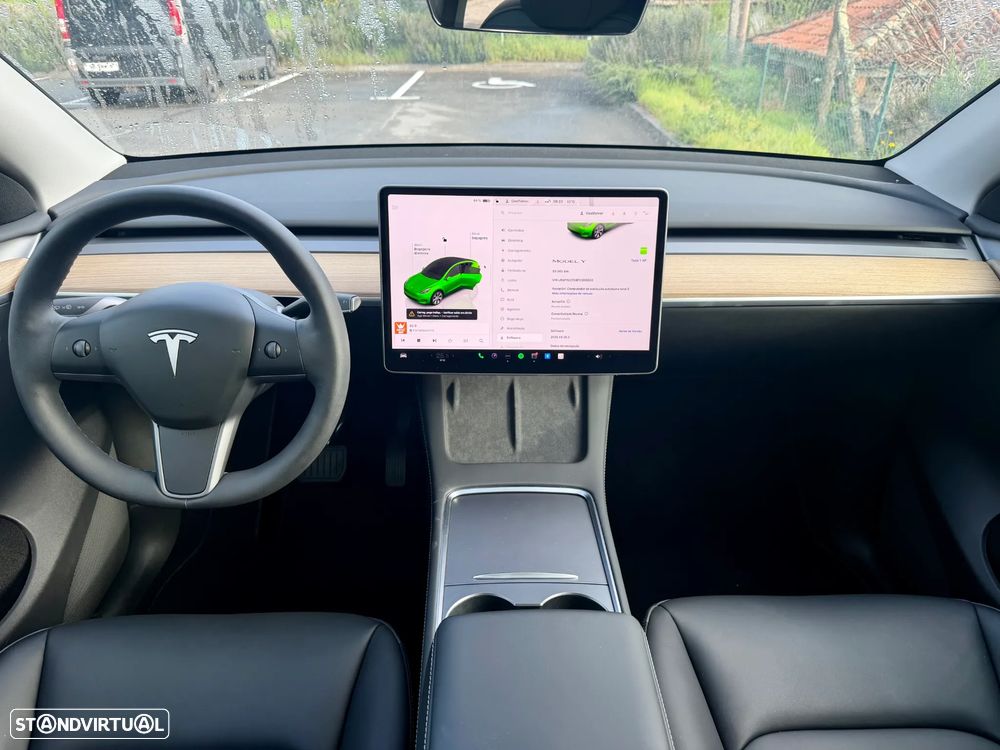 Tesla Model Y RWD - 8